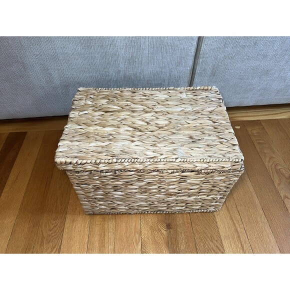 Woven Seagrass Storage Basket with Lid Rectangle Handles Home Organizer Box - Picture 1 of 10